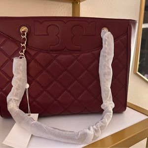 Tory Burch savannah tote imperial garnet